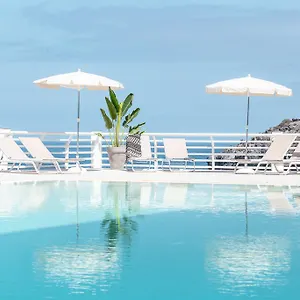 Apart Otel Atlantic, Callao Salvaje